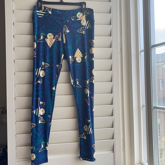 LuLaRoe Legging The nightmare before Christmas Jack one size (fit M) stretchy - Picture 2 of 5